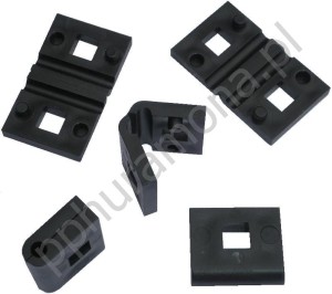 DYSTANS DO SIATKI PANELOWEJ 3 mm CZARNY  - 5 sztuk
